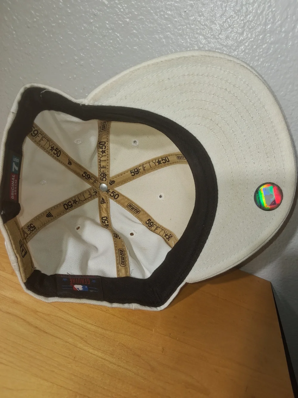 New Era White Snapback Hat - Classic Team Logo